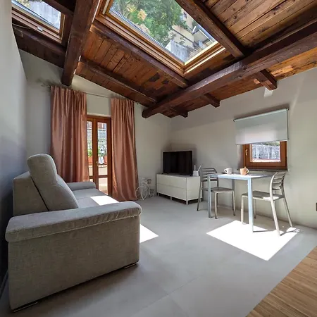 Olimpico Pied A Terre - Casa アパート
